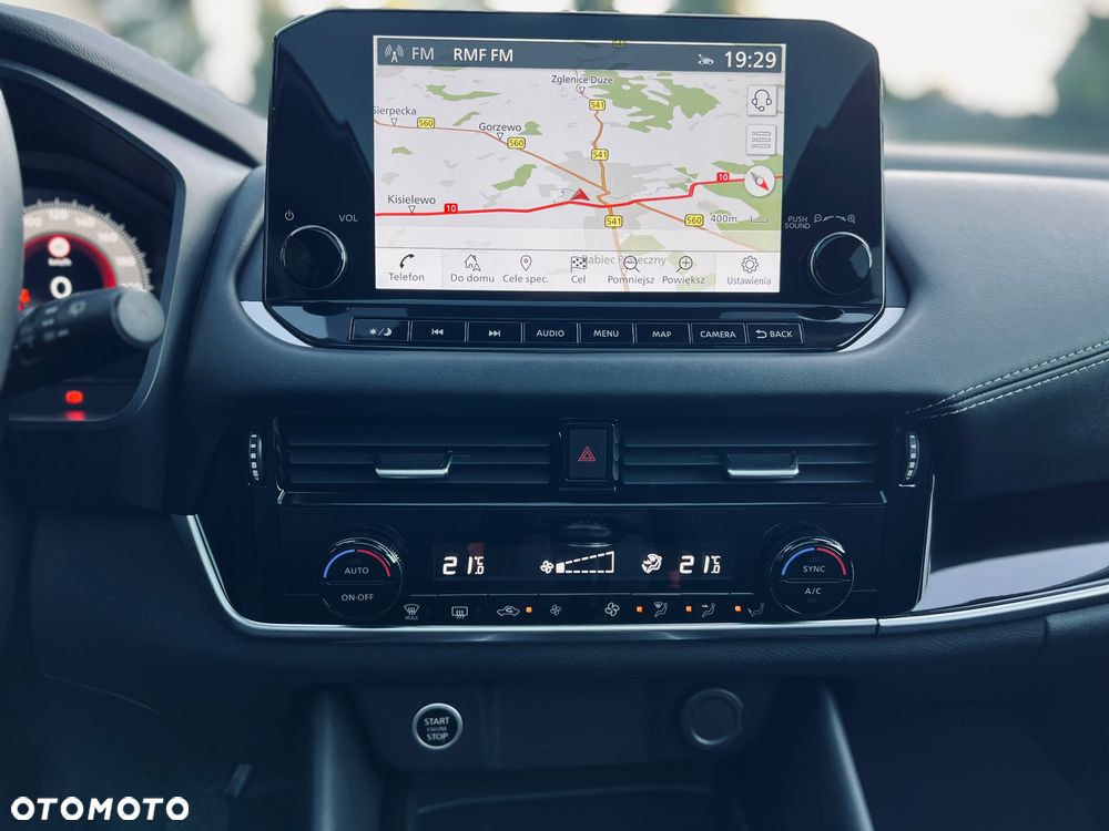 Nissan Qashqai 1.3 DIG-T N-Connecta - 31