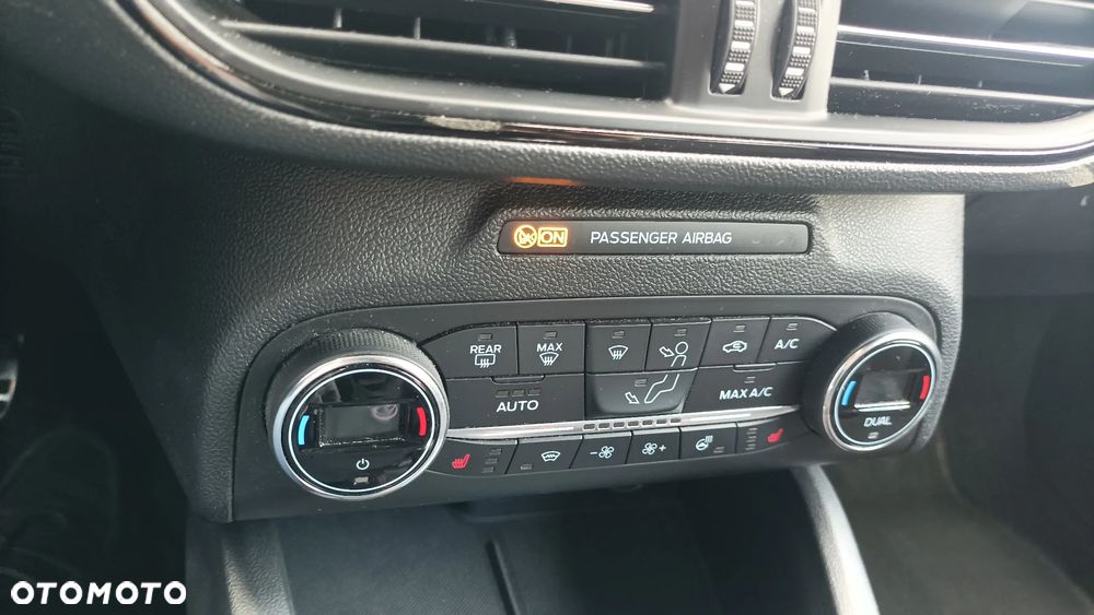 Ford Focus Turnier 1.5 EcoBoost Start-Stopp-System ST-Line - 23