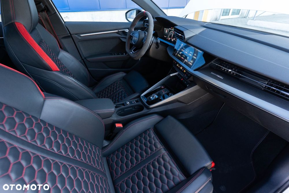 Audi RS3 Sportback - 14