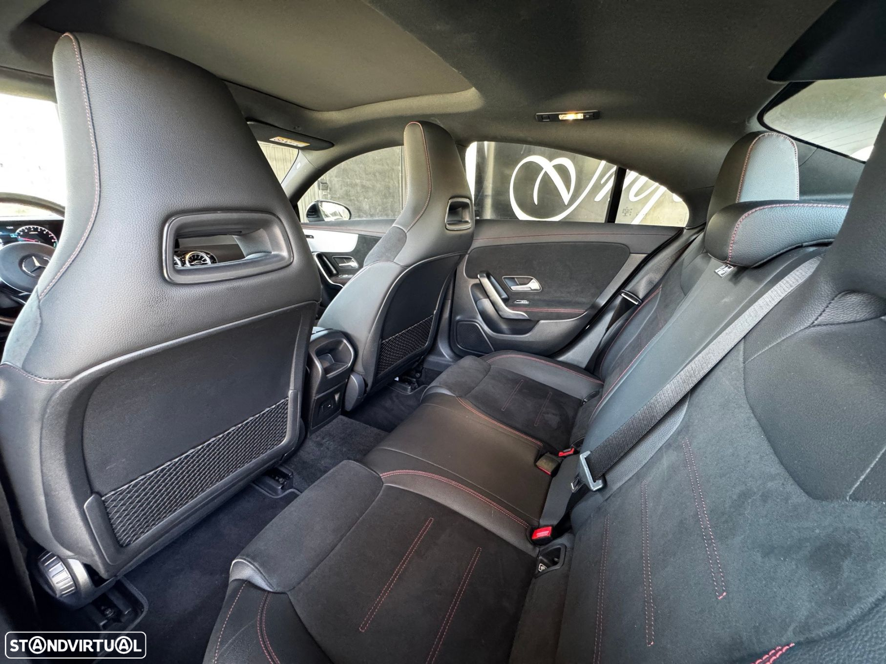 Mercedes-Benz CLA 250 e AMG Line - 32