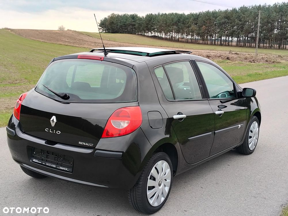 Renault Clio 1.2 16V Luxe Privilege - 7