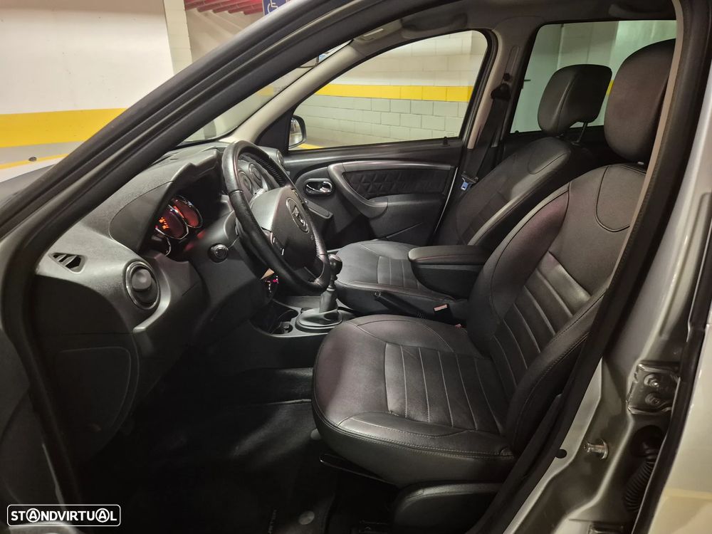 Dacia Duster 1.2 TCe Prestige - 22