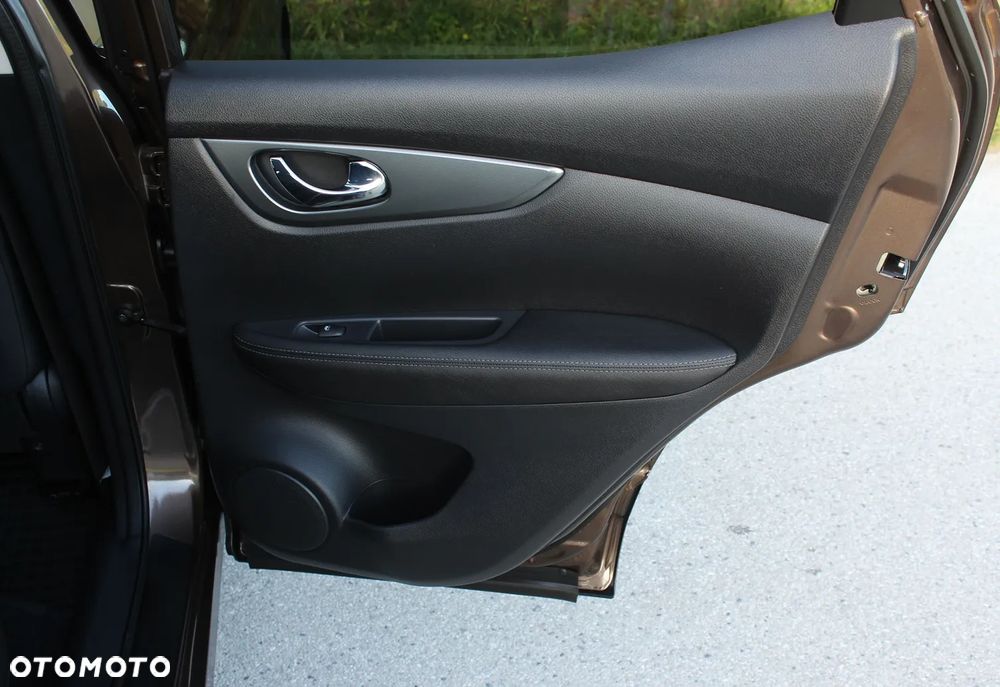 Nissan Qashqai 1.6 DIG-T TEKNA+ - 33