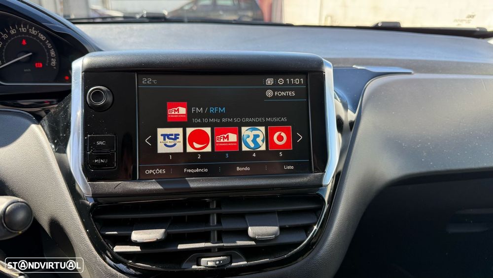 Peugeot 208 1.5 BlueHDi Signature - 28