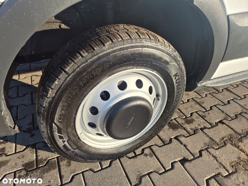 Ford Transit 2.0 TDCi / AUTOLAWETA / LAWETA DO MASZYN / SZEROKI NAJAZD / STAN IDEALNY / 1 WŁ / BEZWYPADKOWY / ORYGINALNY PRZEBIEG / 3 MIEJSCA / POMOC DROGOWA / NAPĘD TYŁ / EURO 6 / NISKI PRZEBIEG! - 16