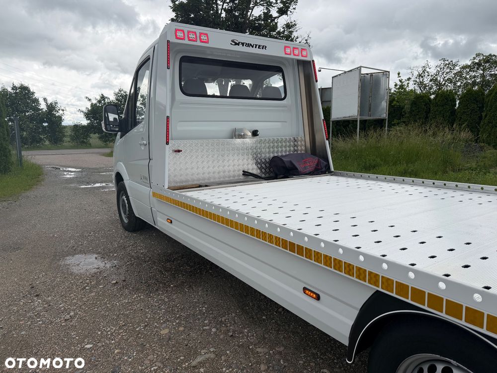 Mercedes-Benz Sprinter - 8