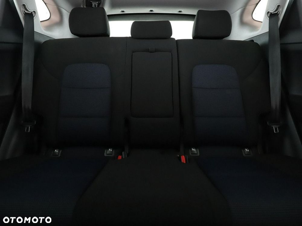 Hyundai Tucson 2.0 CRDI BlueDrive Style 2WD - 19