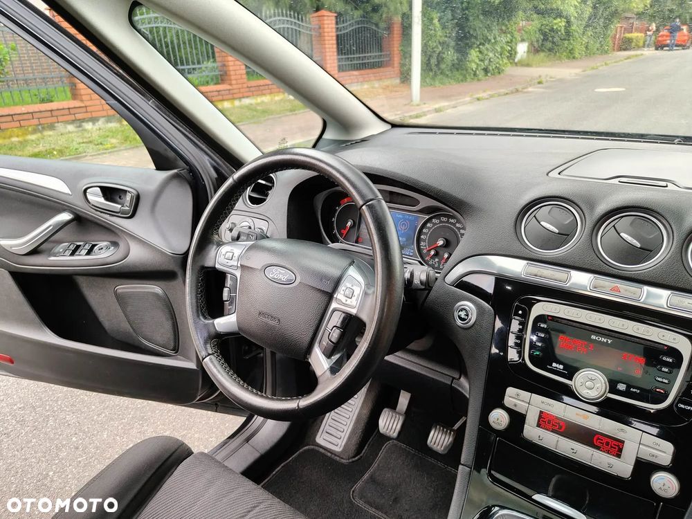 Ford S-Max - 26
