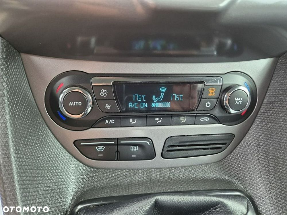 Ford Tourneo Connect Grand - 36