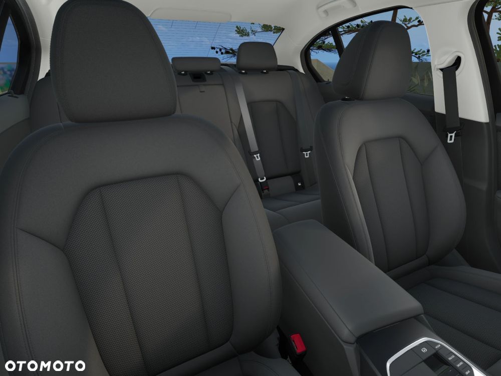 BMW Seria 3 318i M Sport - 14