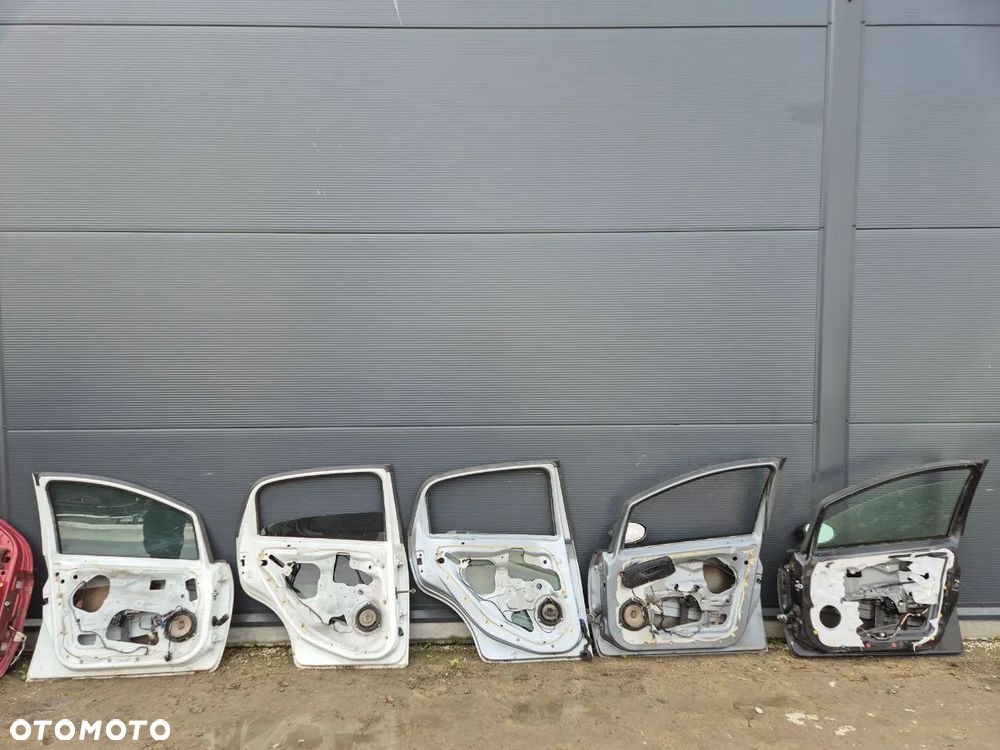 DRZWI FIAT GRANDE PUNTO 5D - 15