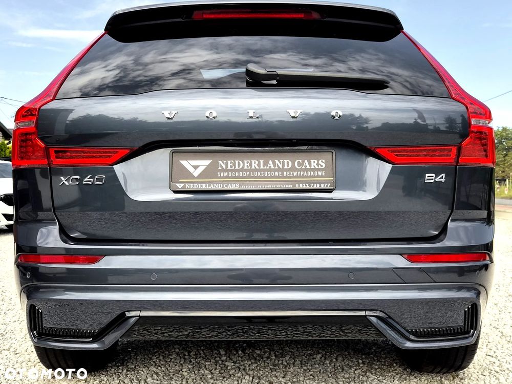 Volvo XC 60 B4 D Ultimate Dark - 40