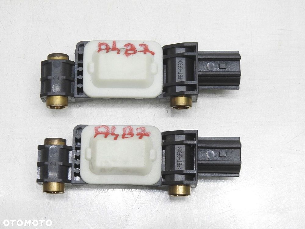 SENSOR UDERZENIOWY AUDI A4 B7 - 4