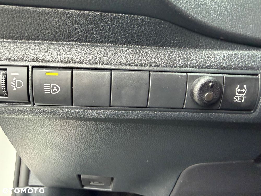 Toyota Corolla 1.5 Comfort - 12