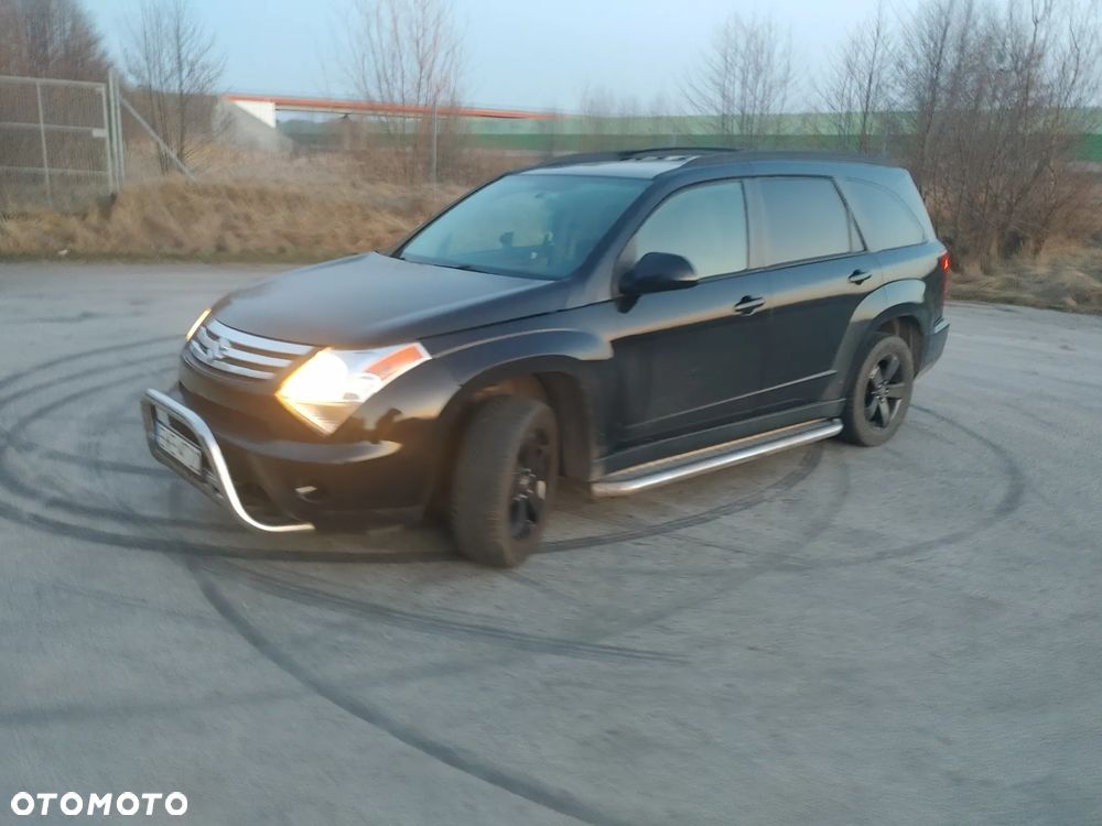 Suzuki XL7 - 4