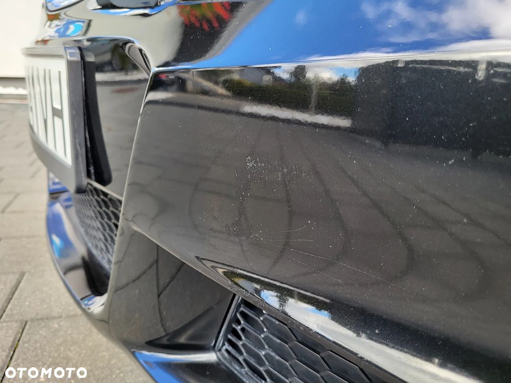 BMW Seria 3 320i - 11
