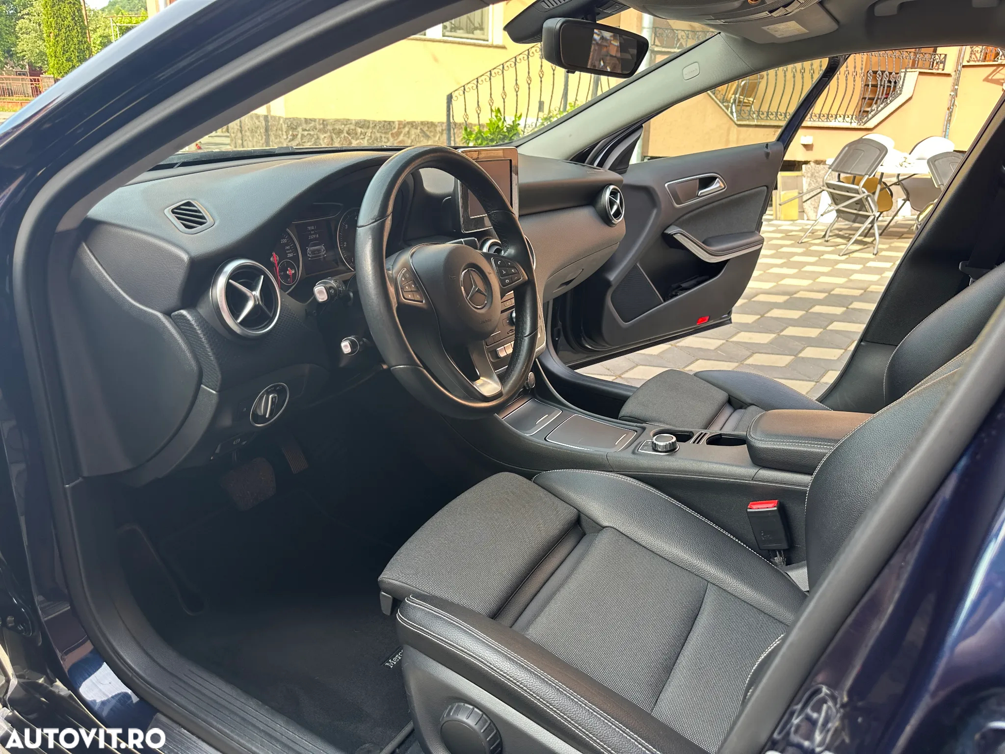 Mercedes-Benz A 200 d 4MATIC Aut. - 16