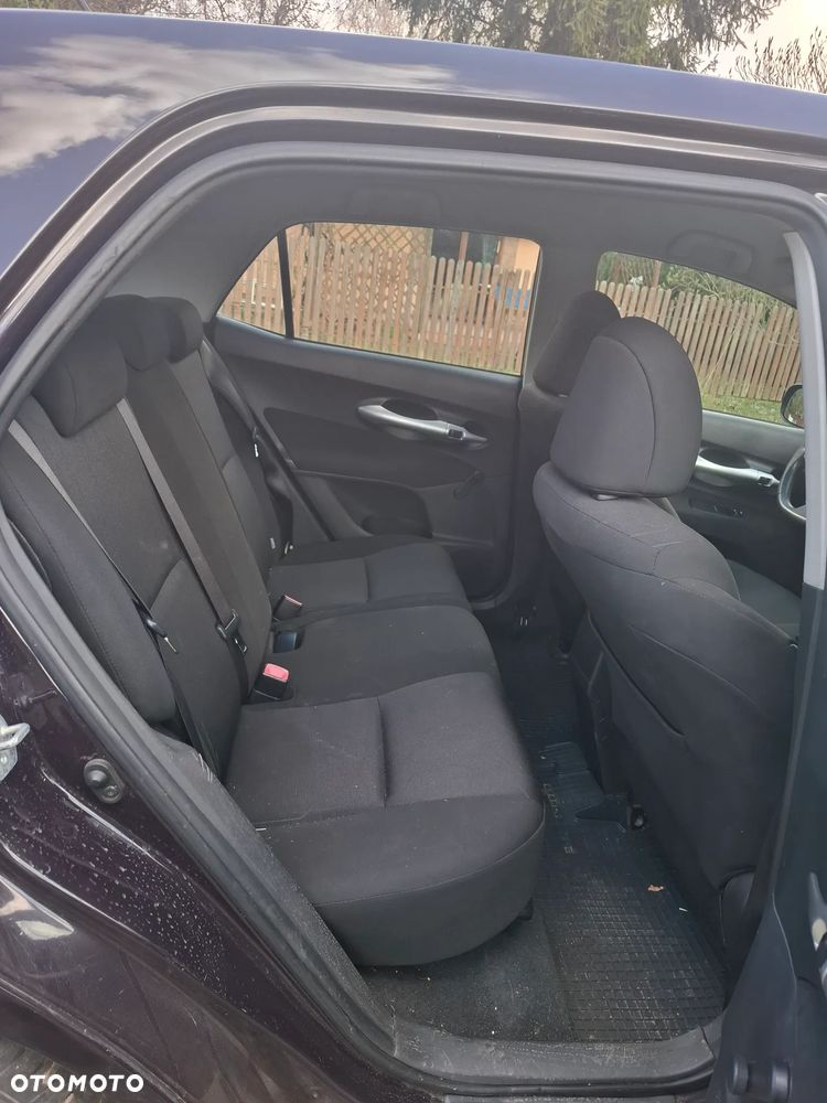 Toyota Auris 1.33 VVT-i Terra - 11