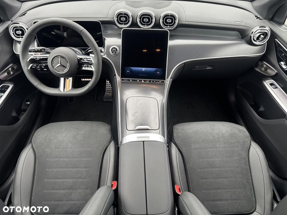 Mercedes-Benz GLC - 16