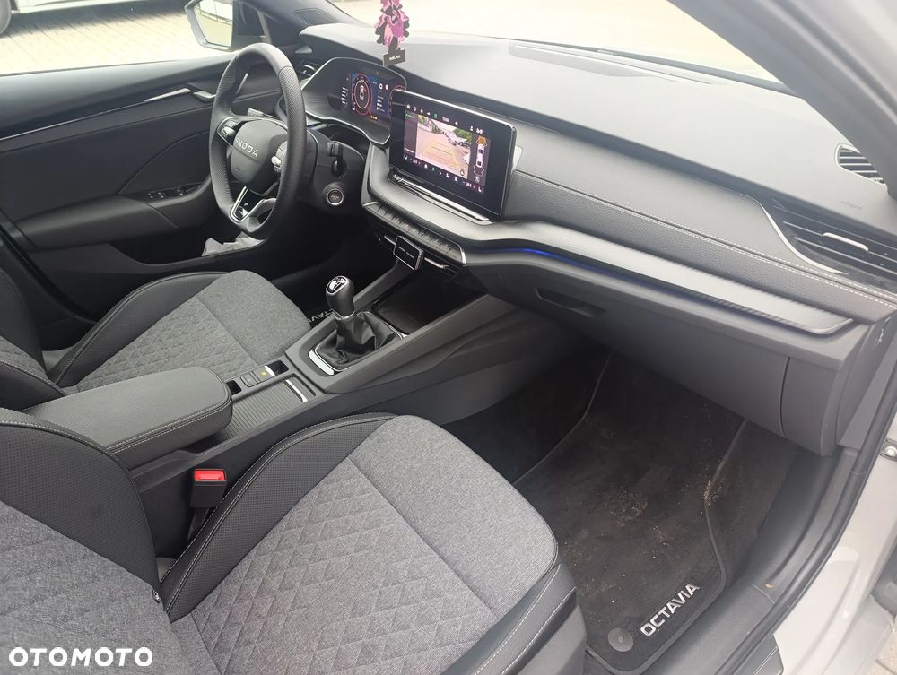 Skoda Octavia 1.5 TSI ACT Sportline - 21
