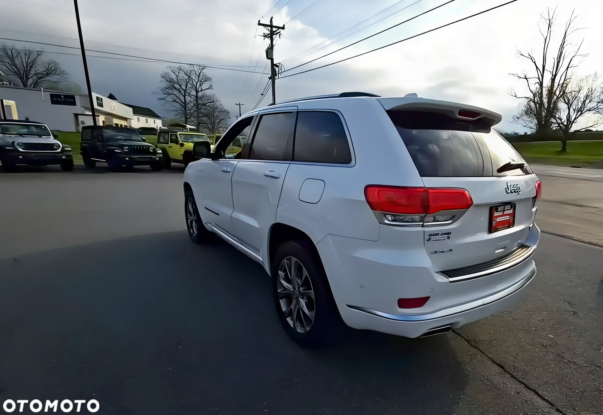 Jeep Grand Cherokee 5.7 V8 HEMI 4WD Automatik Summit - 5