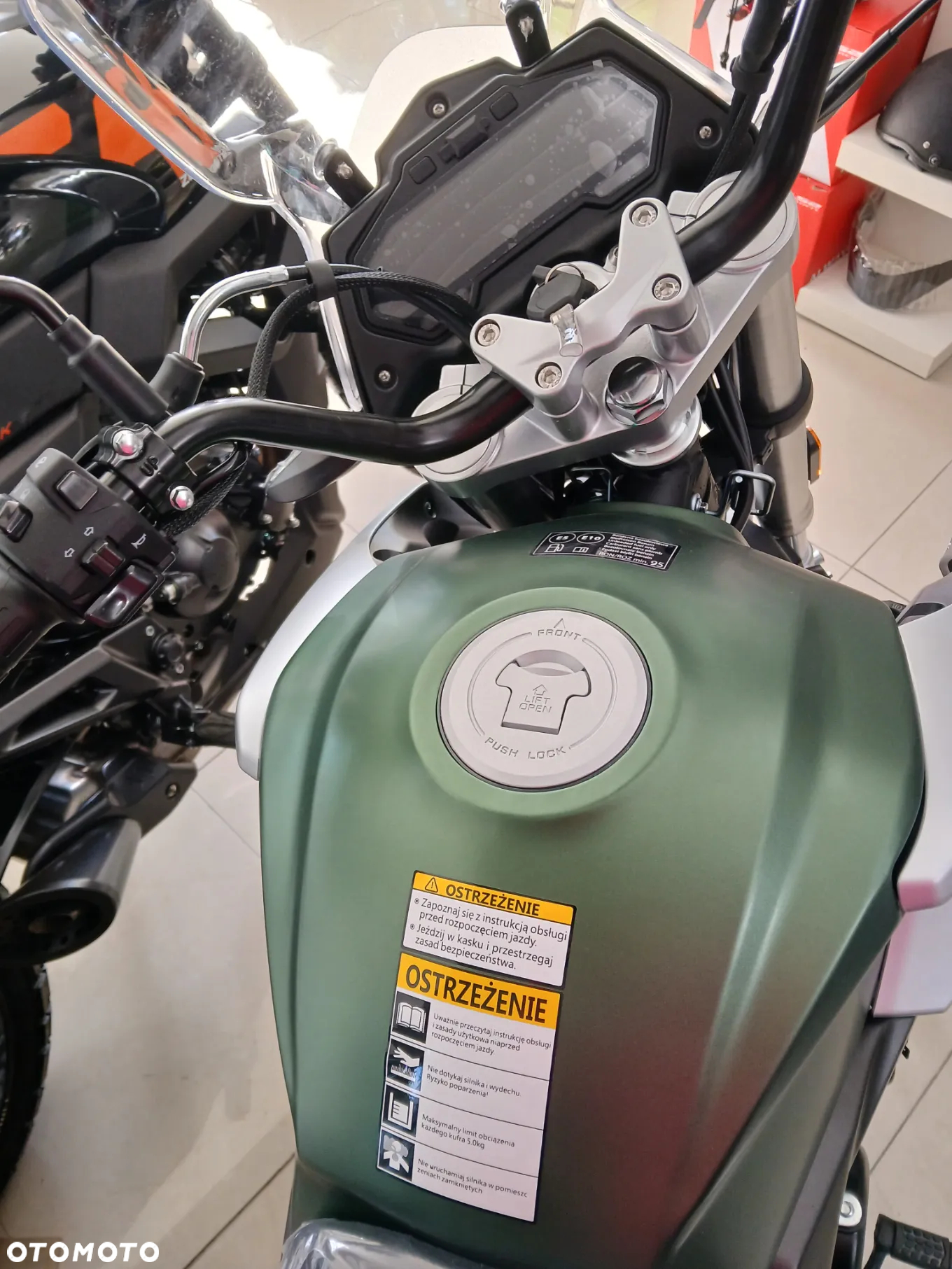 Junak RX One - 3