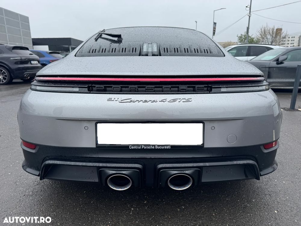 Porsche 911 4 GTS PDK - 6