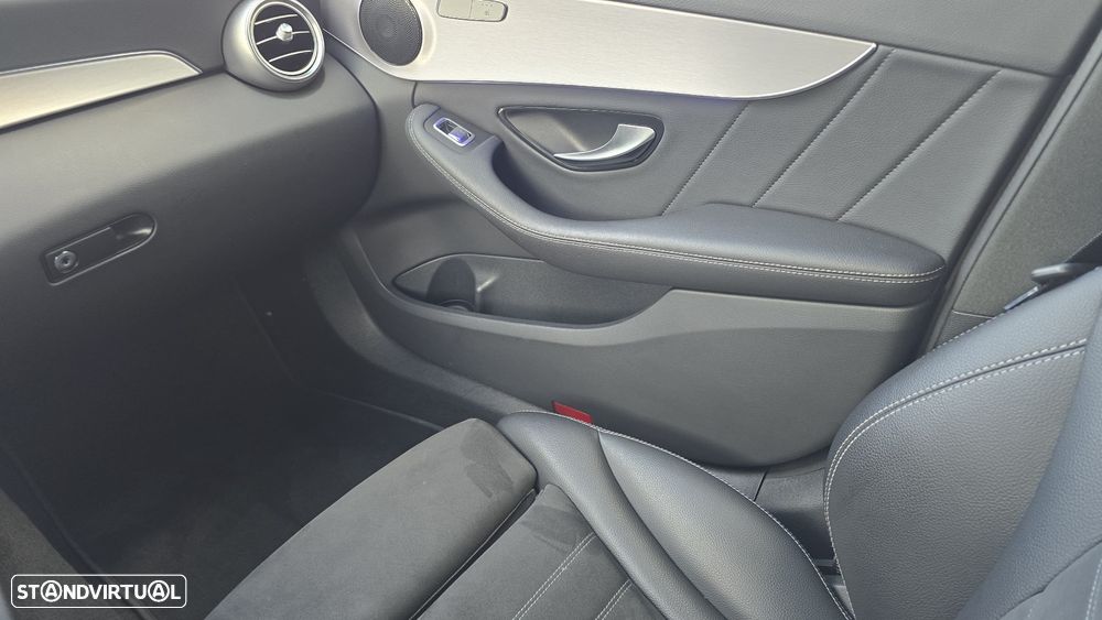Mercedes-Benz C 300 de AMG Line - 20