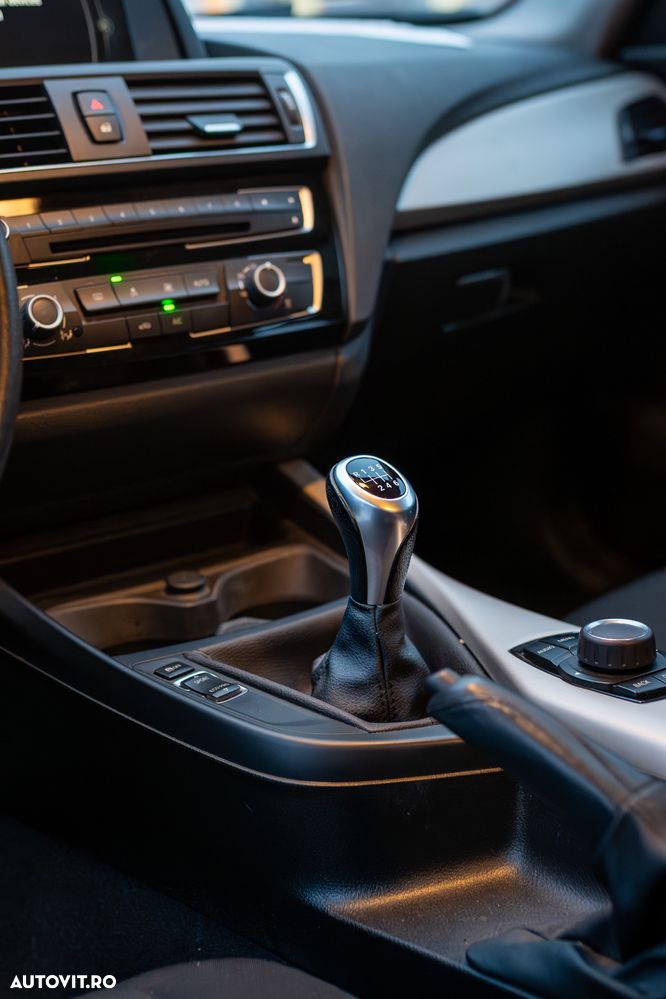 BMW Seria 1 116d EfficientDynamics Edition Sport Line - 12