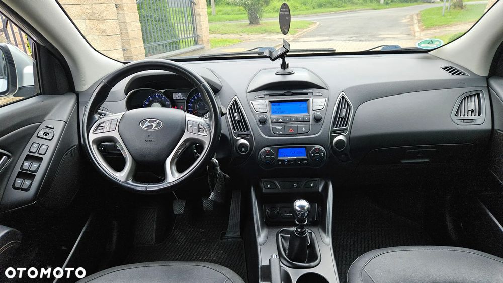 Hyundai ix35 1.6 2WD Fifa World Cup Edition - 15