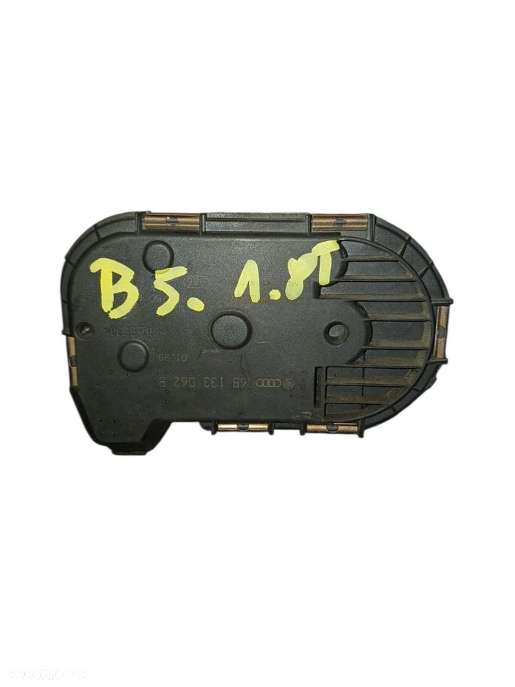 PRZEPUSTNICA  VW PASSAT AUDI 1.8T  06B133062B - 1