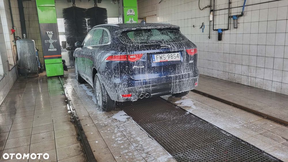 Jaguar F-Pace 20d AWD Pure - 2