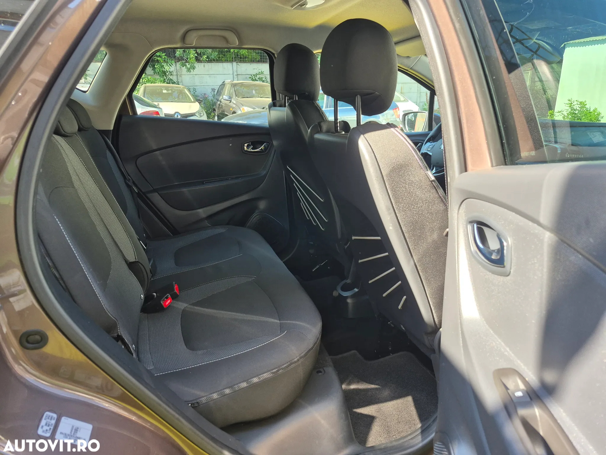 Renault Captur ENERGY TCe EDC Intens - 13