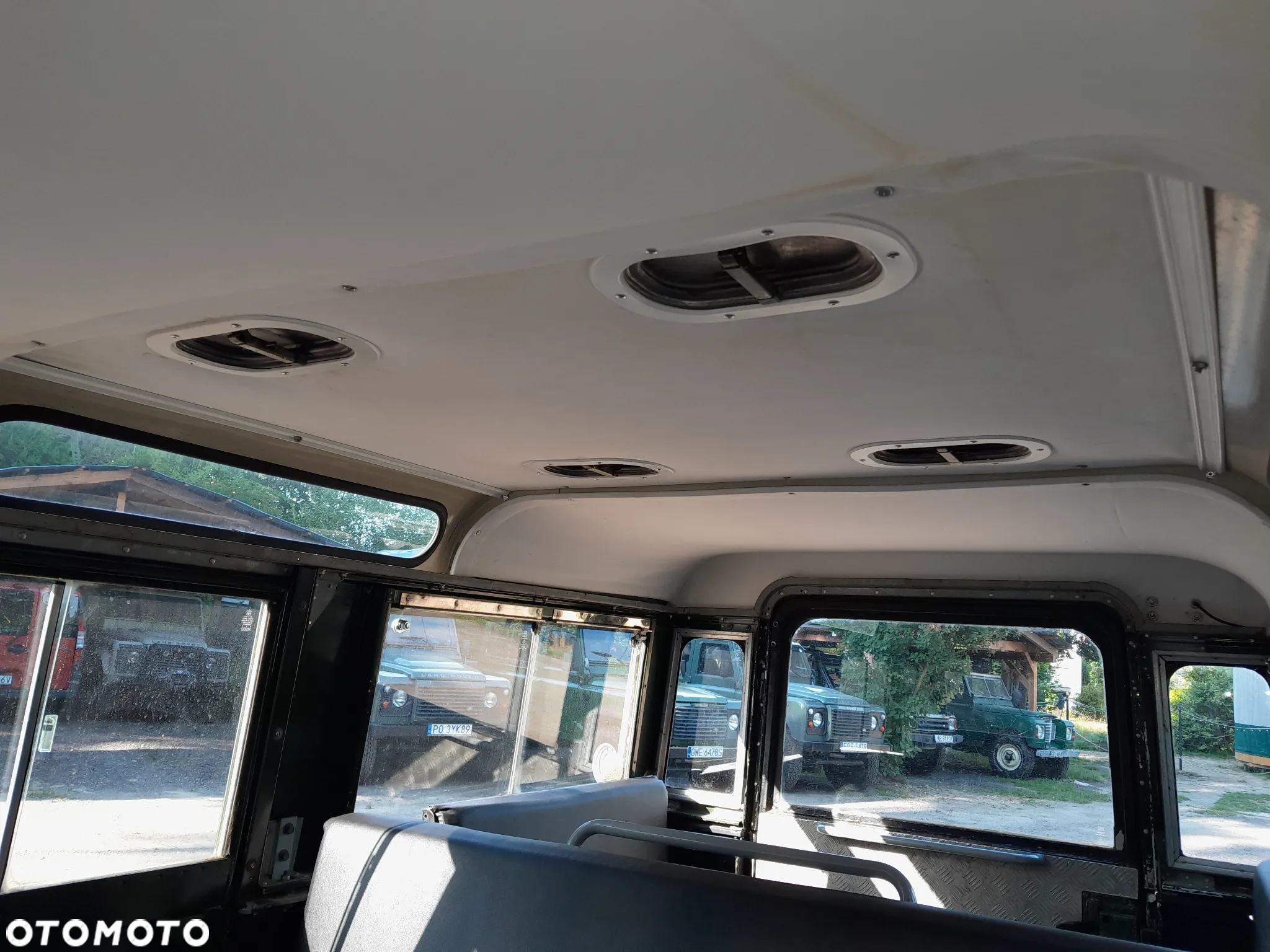 Land Rover Inny - 14