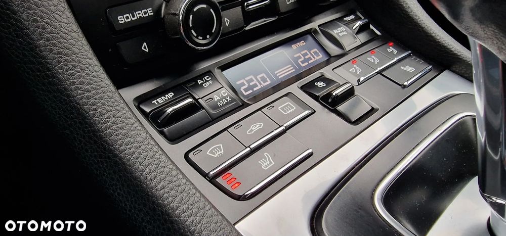 Porsche 911 Carrera PDK - 25