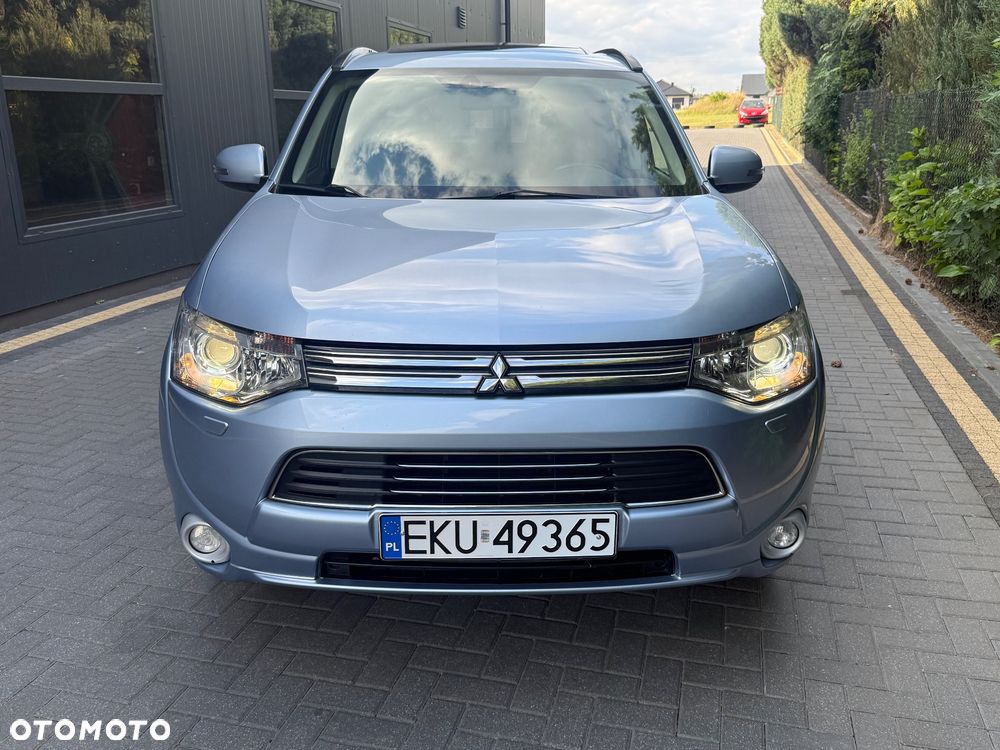 Mitsubishi Outlander 2.0 4WD Top - 20
