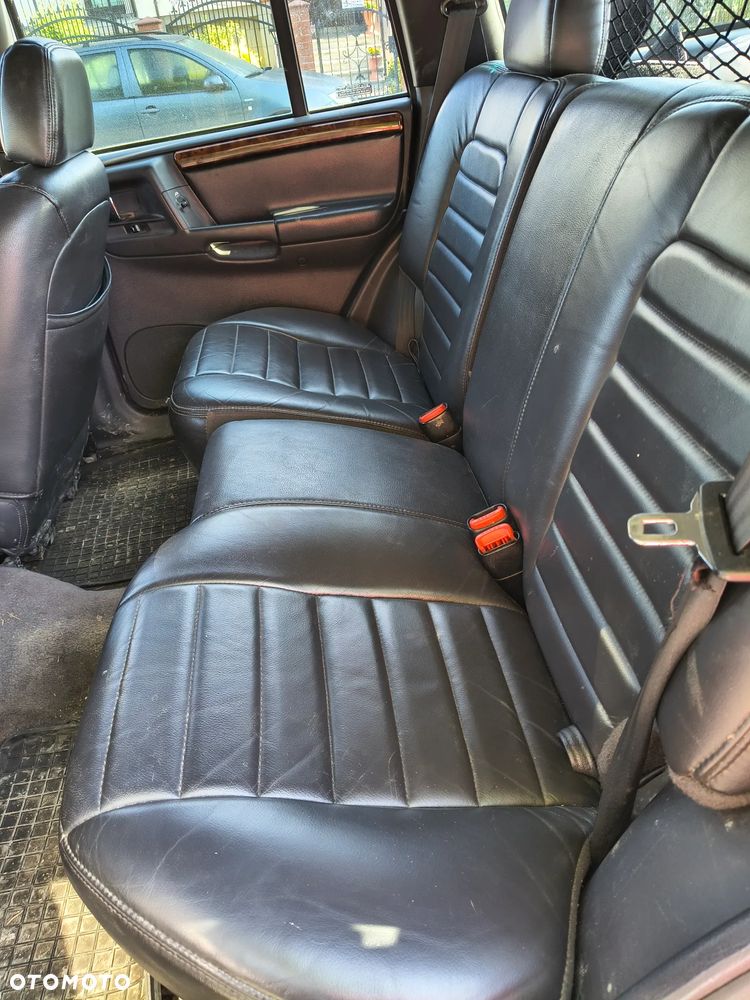 Jeep Grand Cherokee - 10