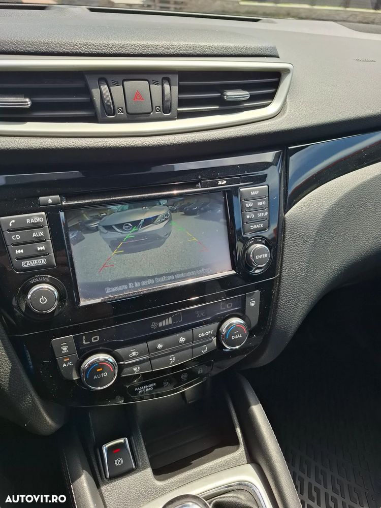 Nissan Qashqai 1.5 DCI Start/Stop N-Connecta - 12