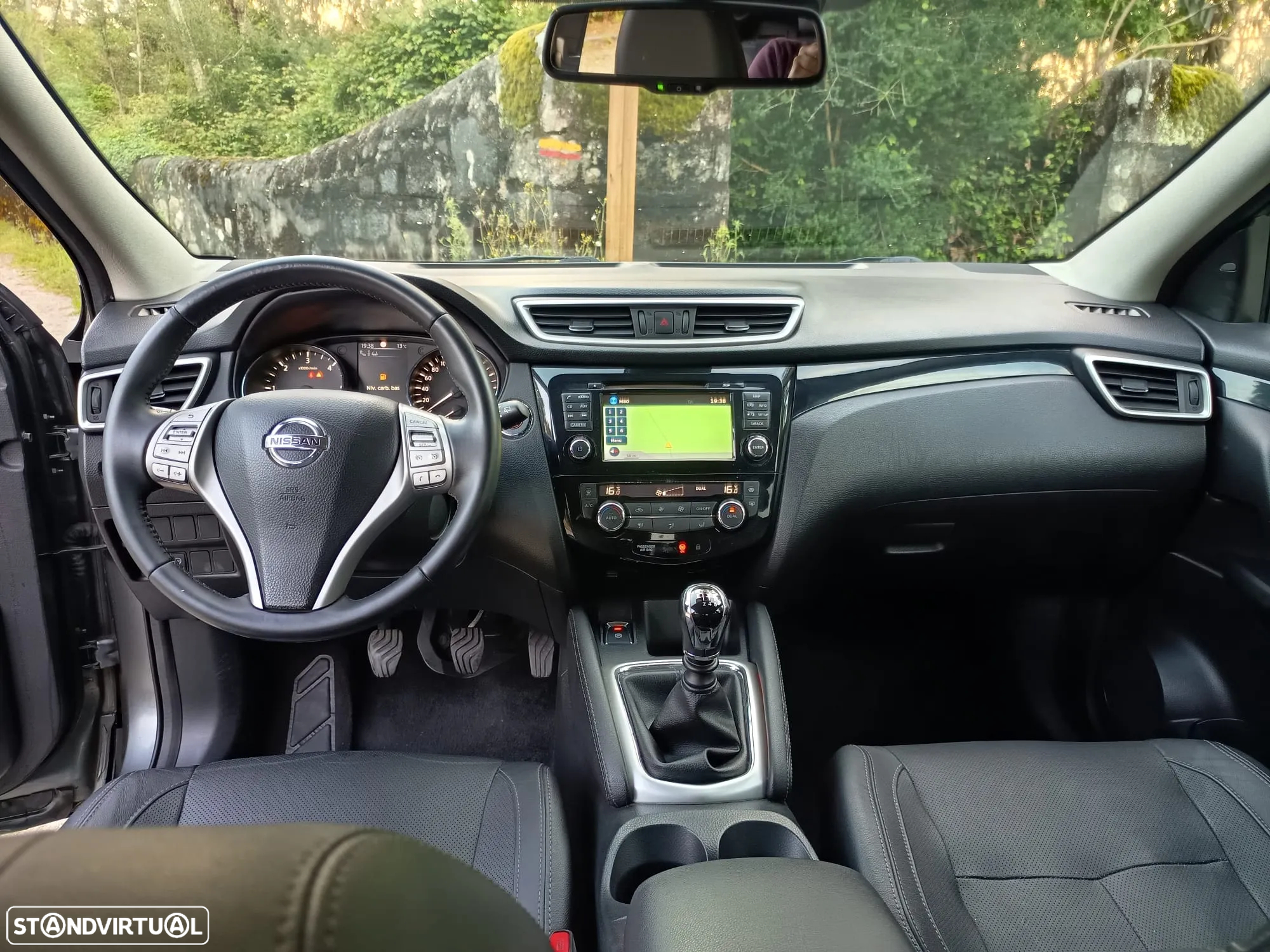 Nissan Qashqai 1.5 dCi Tekna Premium - 9