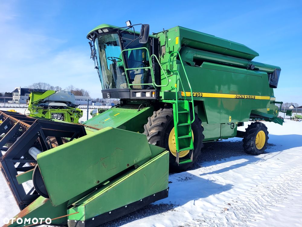 John Deere 2254 - 1