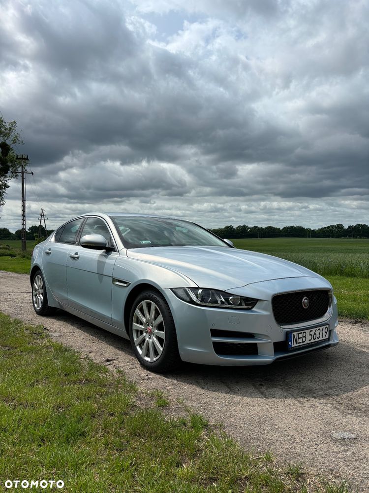 Jaguar XE