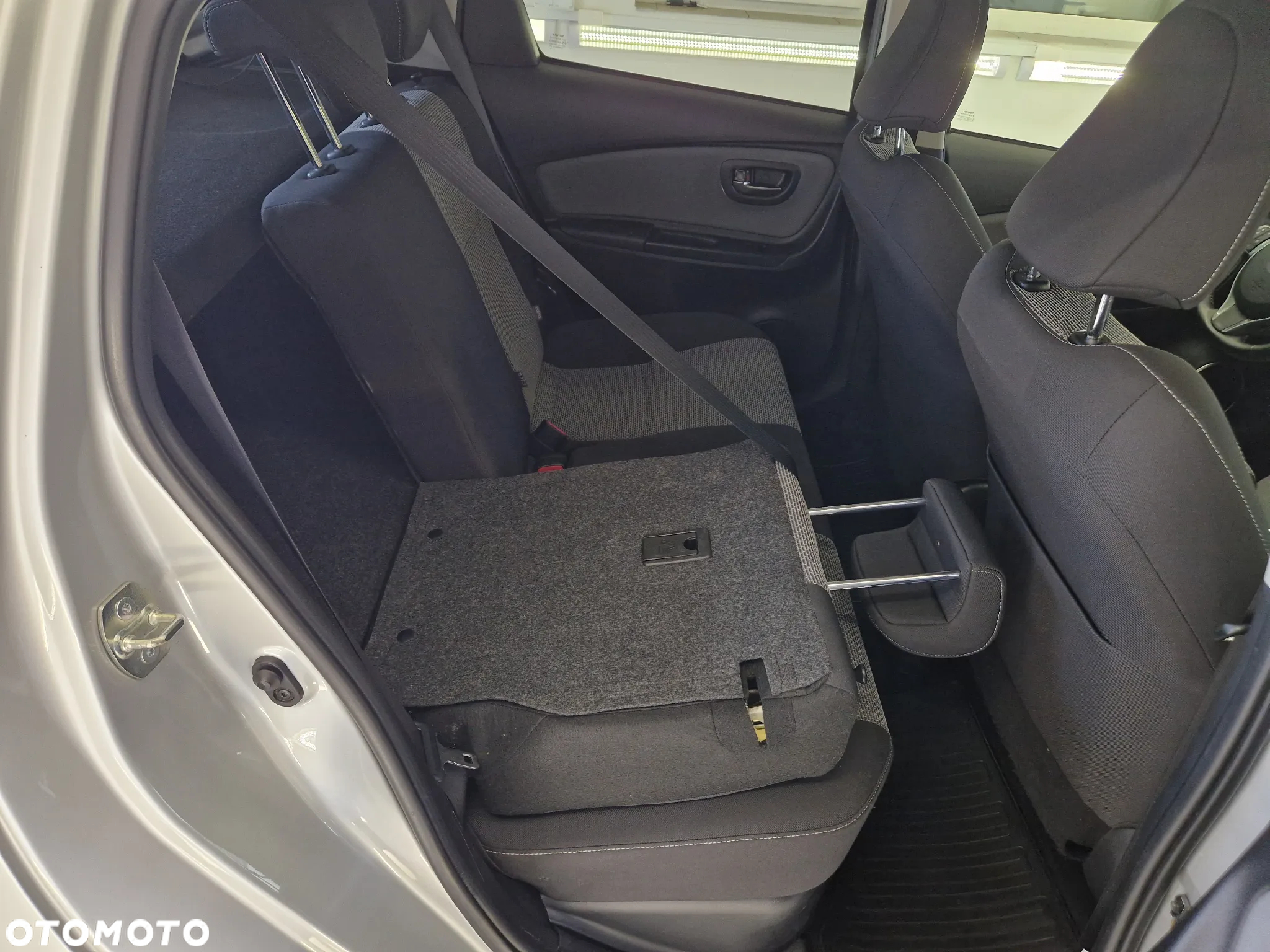 Toyota Yaris Hybrid 1.5 VVT-i Comfort - 25