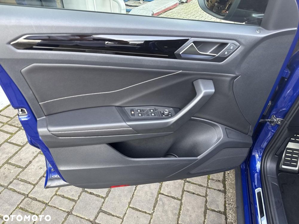 Volkswagen T-Roc 1.5 TSI R-Line - 10