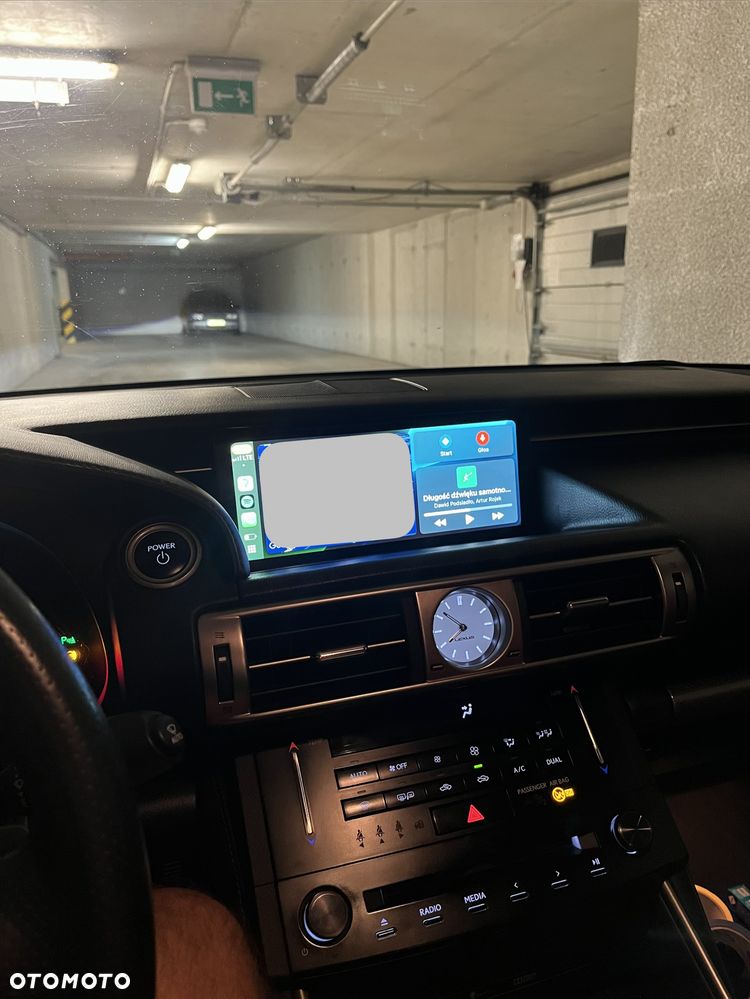 Lexus IS 300h F Sport - 15