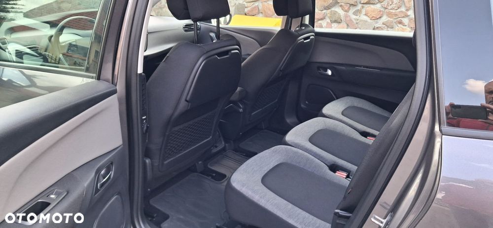 Citroën C4 Grand Picasso - 16