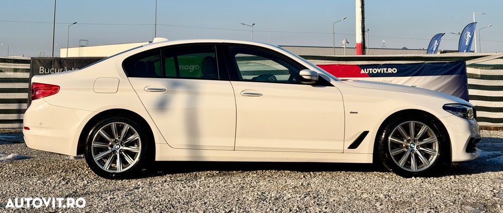 BMW Seria 5 520d Aut. Sport Line - 12