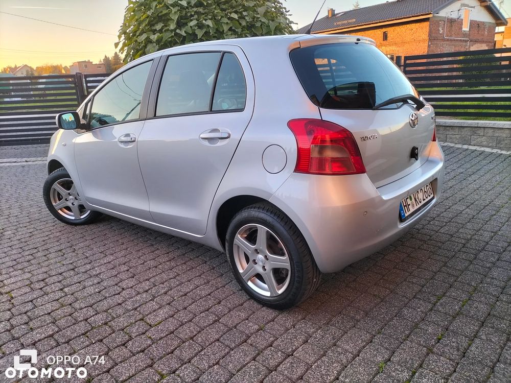 Toyota Yaris 1.3 VVT-i Sol - 7