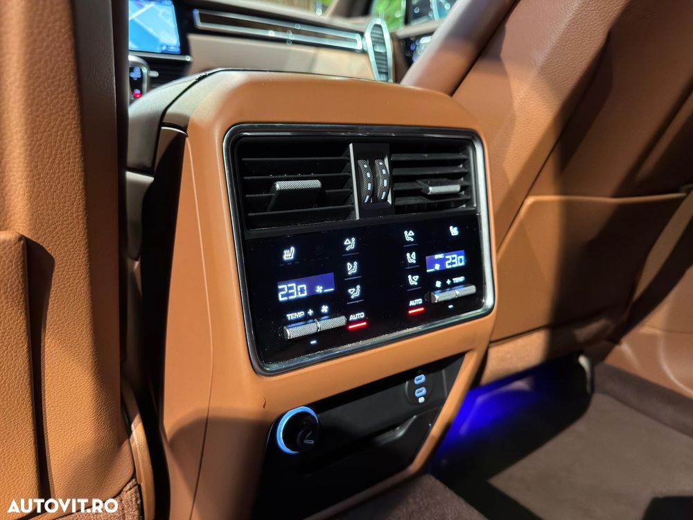 Porsche Cayenne S - 22