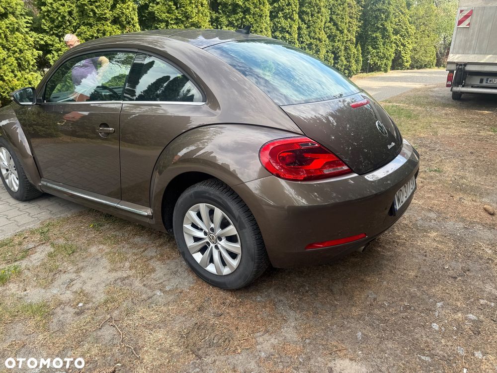 Volkswagen Beetle 1.6 TDI DPF DSG Blue Motion Technologie Design - 3