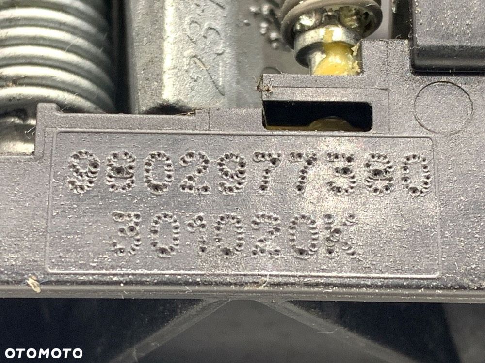 KLAMKA ZEWNĘTRZNA LEWY PRZÓD  PEUGEOT PARTNER Nadwozie pełne/minivan (K9) 2018 - 2022 1.5 BlueHDi - 4